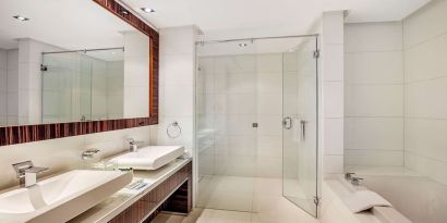 Private guest bathroom at Hilton Dubai The Walk.