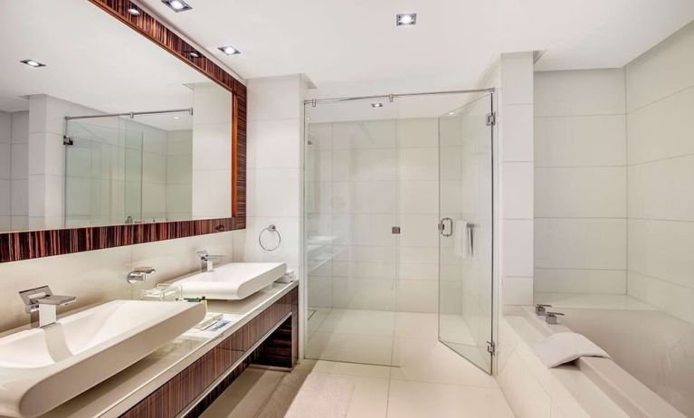 Private guest bathroom at Hilton Dubai The Walk.