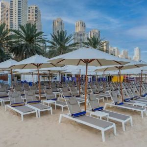 Beach access at Hilton Dubai The Walk.