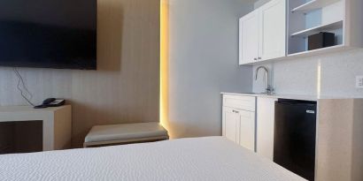 King room at The Harrison Hotel Downtown Hollywood.