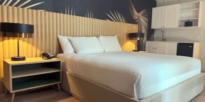 King room at The Harrison Hotel Downtown Hollywood.