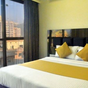 Cozy king room at THE BEST HOTEL MUMBAI.