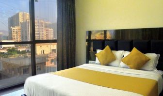 Cozy king room at THE BEST HOTEL MUMBAI.