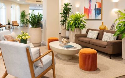 Lobby lounge at Hotel Tampa Riverwalk.