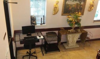 Business center available at Casa Rosa Inn.