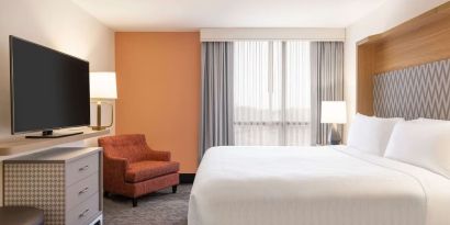 King room at DoubleTree By Hilton Fort Worth South.
