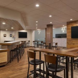 Coworking area and bar at DoubleTree By Hilton Fort Worth South.