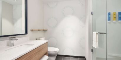 Guest bathroom at Tru By Hilton Ft. Lauderdale Airport.