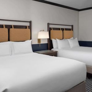 Day use twin room at Hilton Orrington/Evanston.
