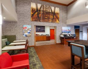 Lobby lounge at Hampton Inn & Suites St. Louis At Forest Park.