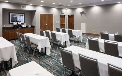 Professional meeting room at Hampton Inn Los Angeles-Orange County-Cypress.
