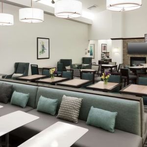 Dining area at Homewood Suites By Hilton Agoura Hills.