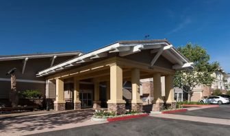 Entrance and parking area at Homewood Suites By Hilton Agoura Hills.