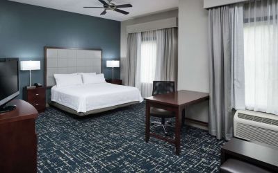 Day use room with workspace at Homewood Suites By Hilton Fresno Airport/Clovis.