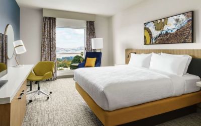 Day use room with work desk at Hilton Garden Inn Sunnyvale.