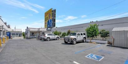 Parking available at Mid City Inn - Los Angeles.