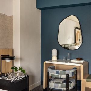 Day use room's workspace at Kimpton Theta New York - Times Square.