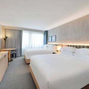 Day use twin room at Kimpton Theta New York - Times Square.