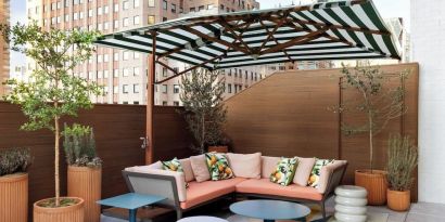 Terrace lounge seating at Kimpton Theta New York - Times Square.