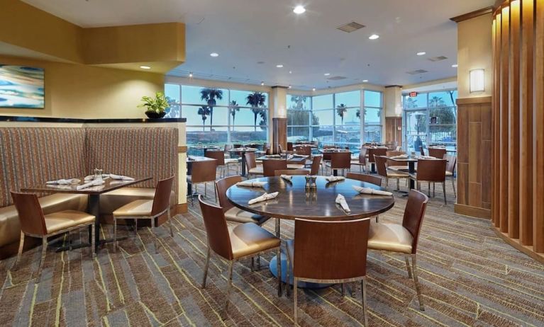 Dining area at DoubleTree By Hilton San Francisco Airport North Bayfront.