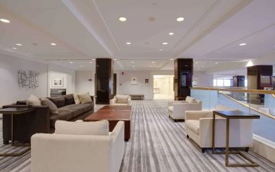 Lounge area at Hilton Newark Airport.