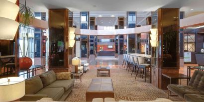 Lobby lounge at Hilton Newark Airport.