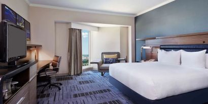 Day use room with work desk at Hilton Newark Airport. 