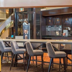 Lobby workspace and coffee shop at Hilton Newark Airport.