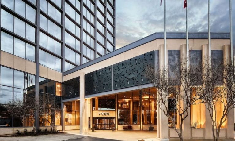 Hotel entrance at Crowne Plaza Dallas Market Ctr - Love Field.
