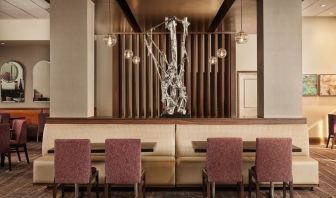 Seating area at Crowne Plaza Dallas Market Ctr - Love Field.