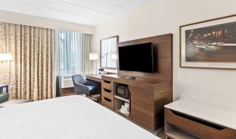Day use room's workspace at Hampton Inn Chicago/Naperville.