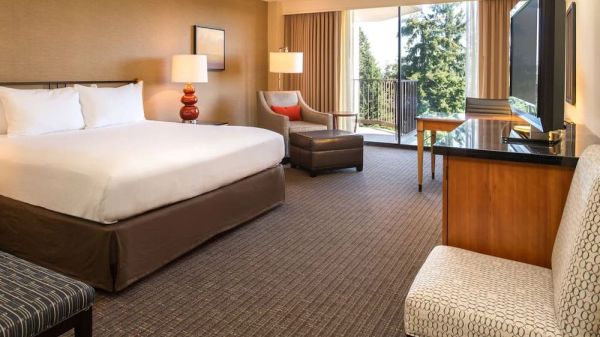Hotel DoubleTree By Hilton Seattle Airport image