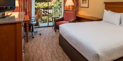 King room with TV at DoubleTree By Hilton Seattle Airport.