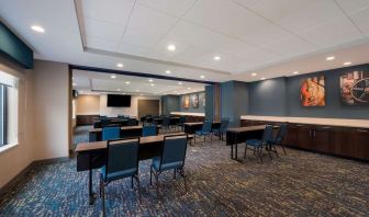 Meeting room at Hampton Inn Detroit Southfield.
