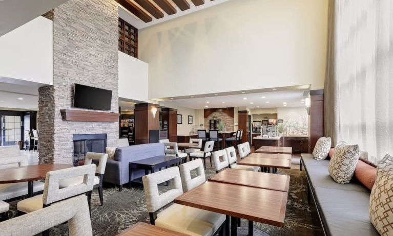 Dining area and workspace at Staybridge Suites Washington D.C.- Greenbelt.