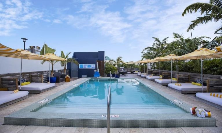 The Catalina Hotel & Beach Club has two outdoor pools.
