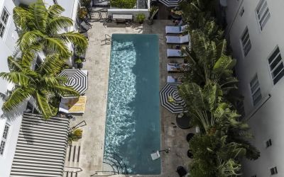 Outdoor pool at Hotel Croydon.