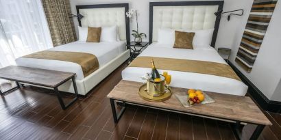 Day use twin room at Hotel Croydon.