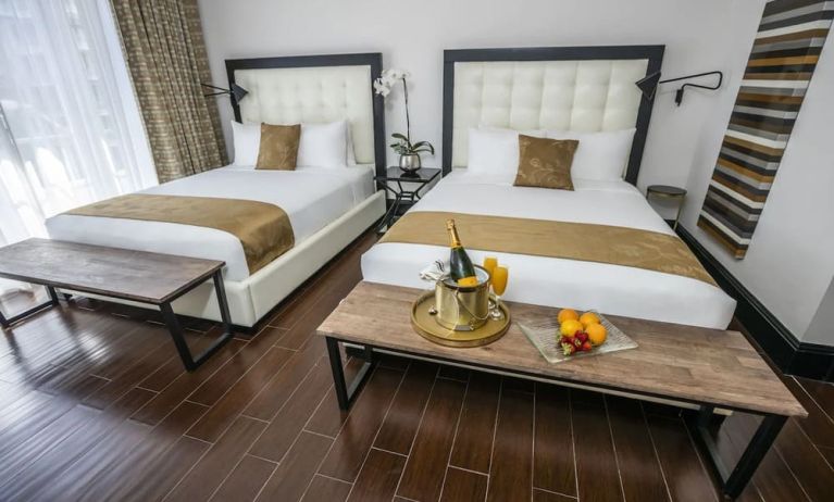 Day use twin room at Hotel Croydon.