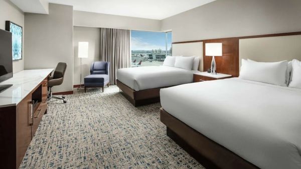 Hotel Hilton Boston Logan Airport image