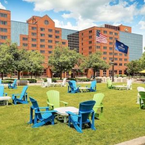 Outdoor seating area at Hilton Short Hills.
