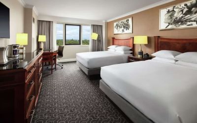 Day use twin room with work desk at Hilton Short Hills.
