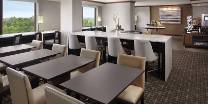 Dining area at Hilton Short Hills.