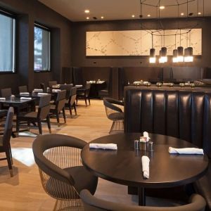 Dining area at H Hotel Los Angeles, Curio Collection By Hilton.