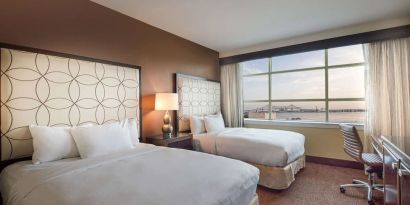 Day use twin room with work desk at Hilton Baton Rouge Capitol Center.