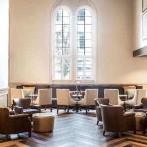 Comfortable seating at Hilton Baton Rouge Capitol Center.