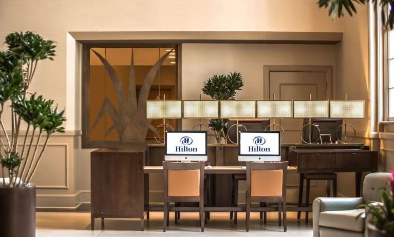 Lobby workspace at Hilton Baton Rouge Capitol Center.