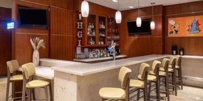 Cocktail bar at Hilton Garden Inn New York/West 35th Street.
