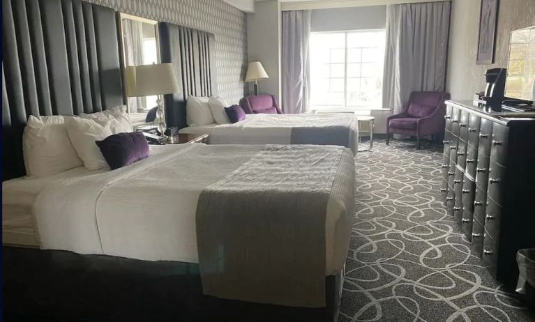 Day use twin room with lounge seating at Park Manor Hotel. 