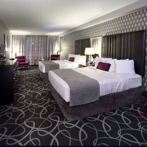 Day use twin room with workspace at Park Manor Hotel.